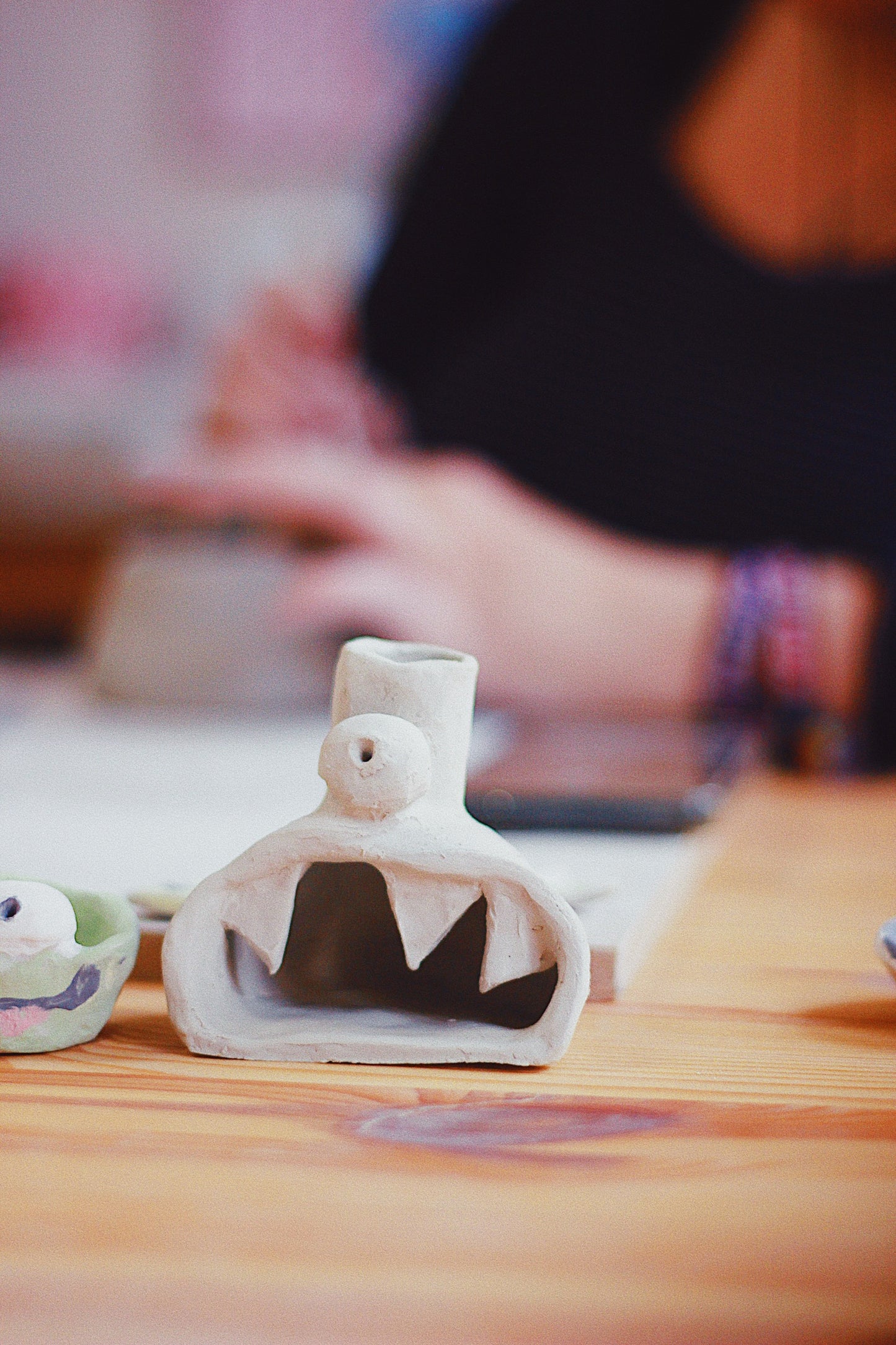 Freies Kinder Töpfern